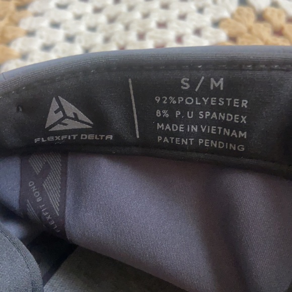 Peloton Cap - Picture 4 of 4